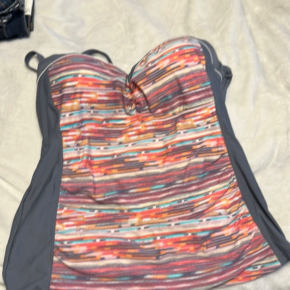 NWOT FREE COUNTRY SWIM TANKINI - Picture 1 of 4